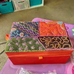 Tons of vintage buttons